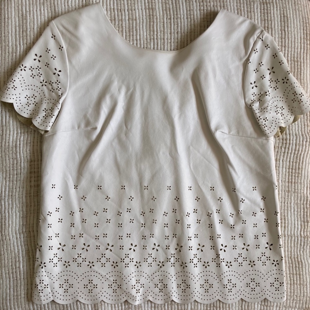 White detailed top